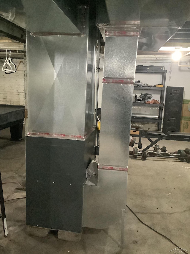 508 N Roosevelt Austin Ave, Saginaw, MI 48607 - utilities with heating unit
