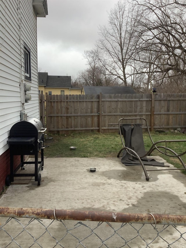 508 N Roosevelt Austin Ave, Saginaw, MI 48607 - view of patio / terrace with fence and a grill