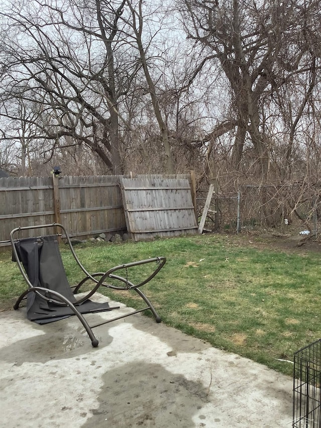 508 N Roosevelt Austin Ave, Saginaw, MI 48607 - view of yard with a patio area