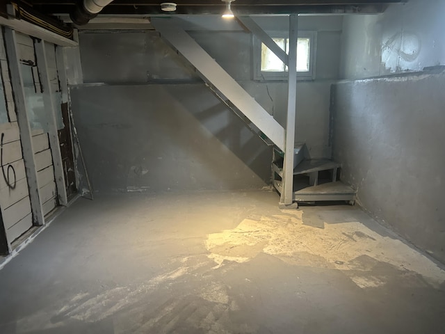 172 Goguac St W, Battle Creek, MI 49015 - view of basement