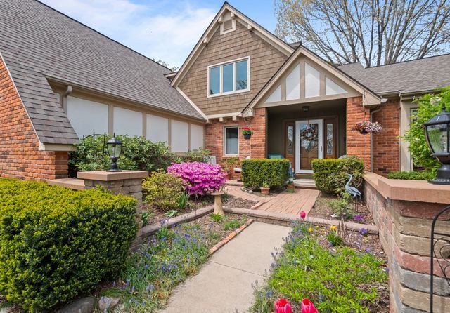 61218 Miriam Dr, Washington, MI 48094 - photo 2