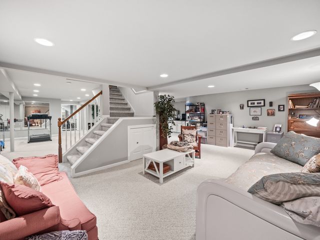 61218 Miriam Dr, Washington, MI 48094 - photo 27