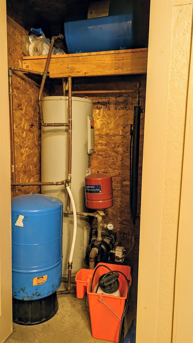 7884 N Saint Helen Rd, Saint Helen, MI 48656 - utilities featuring water heater