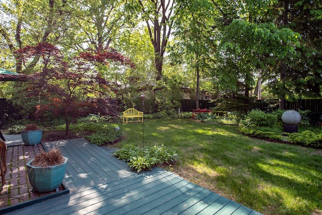 736 Chicago Blvd, Detroit, MI 48202 - view of wooden deck