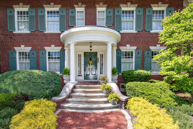 736 Chicago Blvd, Detroit, MI 48202 - property entrance featuring brick siding