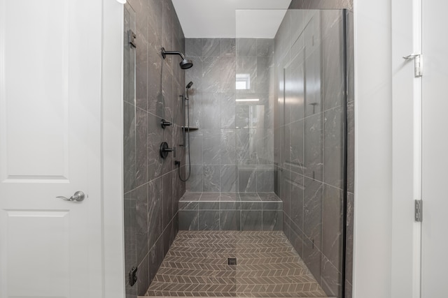 5636 Suffolk Ct, West Bloomfield, MI 48322 - full bathroom featuring a shower stall