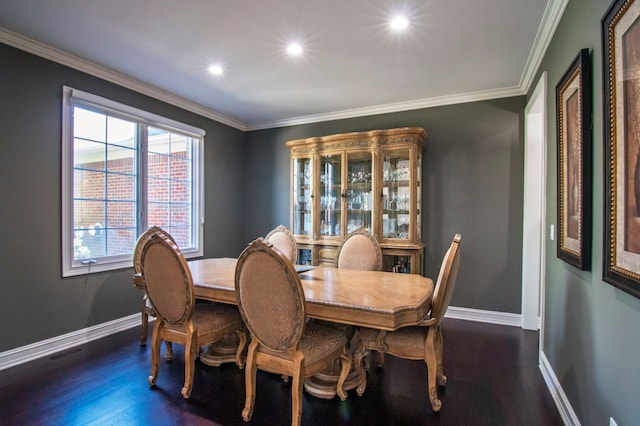 194 W Reed Lk, Commerce Twp, MI 48390 - dining space featuring baseboards, dark wood-style floors, ornamental molding, and recessed lighting