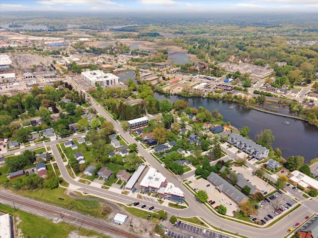 293 N 2nd St, Brighton, MI 48116 - aerial view of property and surrounding area featuring a large body of water