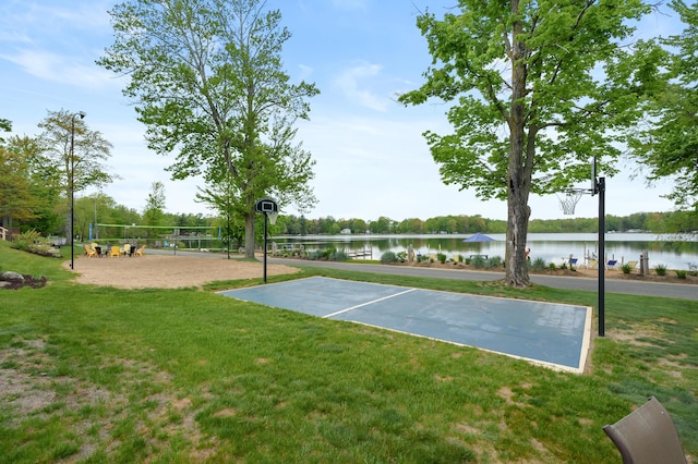 08763 Silver Lake Rd, Grand Junction, MI 49056 - surrounding community featuring volleyball court, a lawn, and a water view