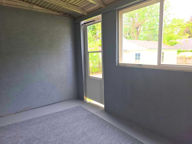 20091 Bentler St, Detroit, MI 48219 - empty room featuring concrete flooring