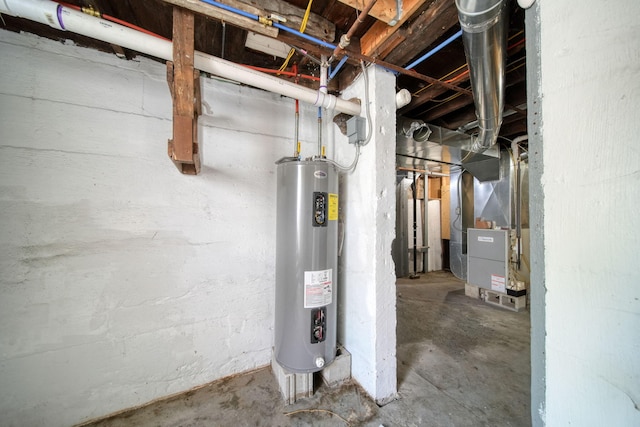 1702 Teneyck St, Jackson, MI 49203 - unfinished below grade area with water heater and heating unit