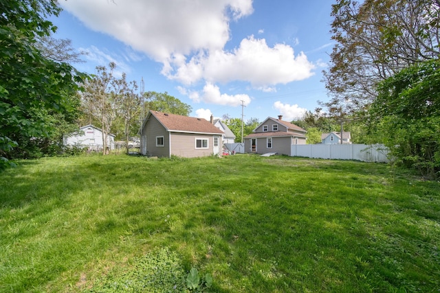 1702 Teneyck St, Jackson, MI 49203 - view of yard