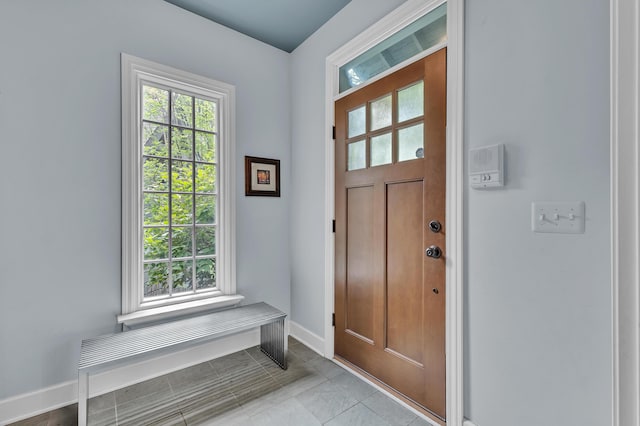 2462 N Dixboro Rd, Ann Arbor, MI 48105 - entrance foyer featuring baseboards