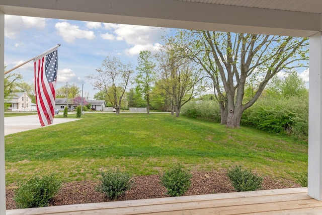 75349 12th Ave, South Haven, MI 49090 - view of green lawn