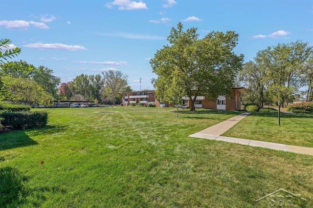 2119 Bayliss St, Midland, MI 48640 - view of grassy yard