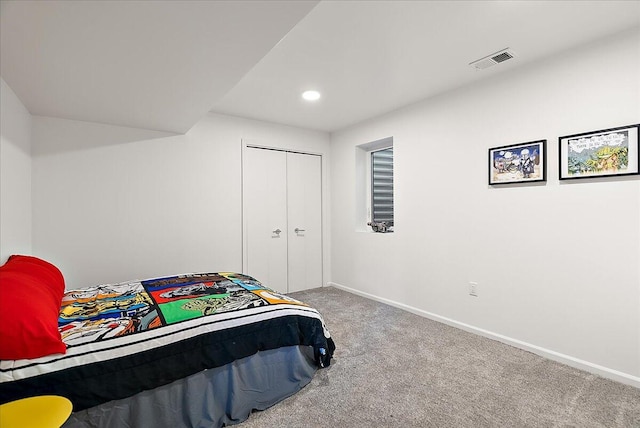 7044 Cascade Rd SE, Grand Rapids, MI 49546 - carpeted bedroom with recessed lighting and a closet