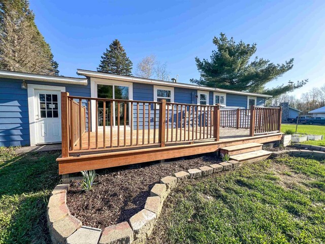 586 Holiday Dr, Bellaire, MI 49615 - photo 3