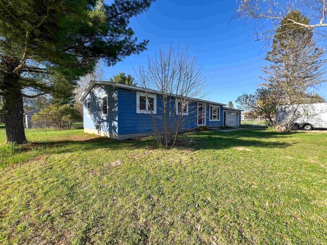 586 Holiday Dr, Bellaire, MI 49615 - photo 35