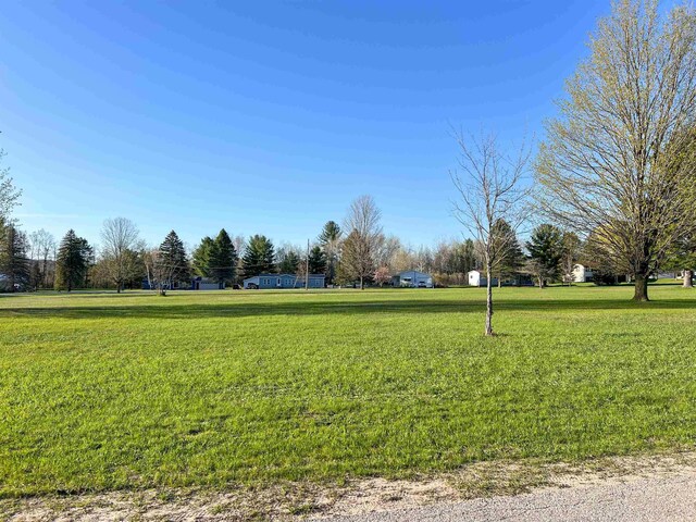 586 Holiday Dr, Bellaire, MI 49615 - photo 39