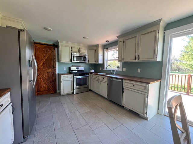 586 Holiday Dr, Bellaire, MI 49615 - photo 7