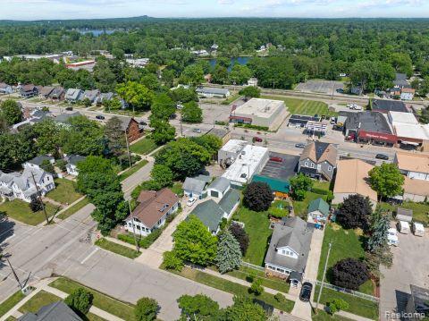 110 N 1st St, Holly, MI 48442 - photo 8