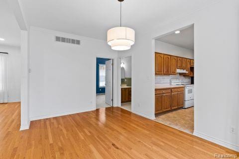 110 N 1st St, Holly, MI 48442 - photo 20
