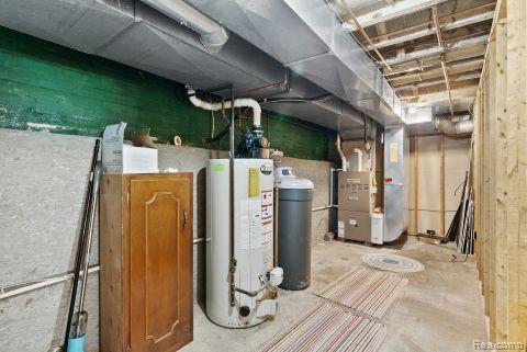 110 N 1st St, Holly, MI 48442 - photo 44
