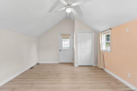 110 N 1st St, Holly, MI 48442 - photo 33