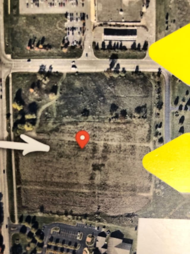 000 8 Mile Rd, South Lyon, MI 48178