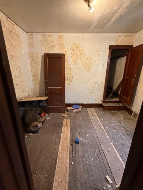 15779 Alden St, Detroit, MI 48238 - unfurnished room featuring hardwood / wood-style floors