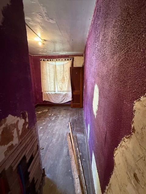 15779 Alden St, Detroit, MI 48238 - unfurnished room with wood finished floors