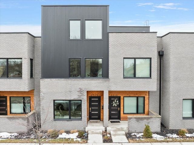 3313 Cochrane St, Detroit, MI 48208 - contemporary house featuring brick siding