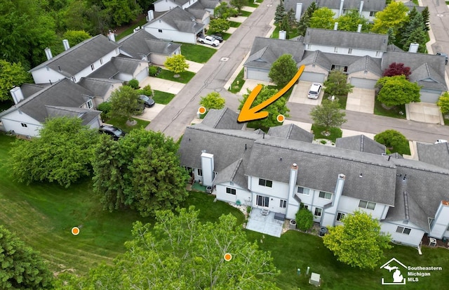 17795 Bobwhite Ct, Brownstown, MI 48192 - aerial perspective of suburban area
