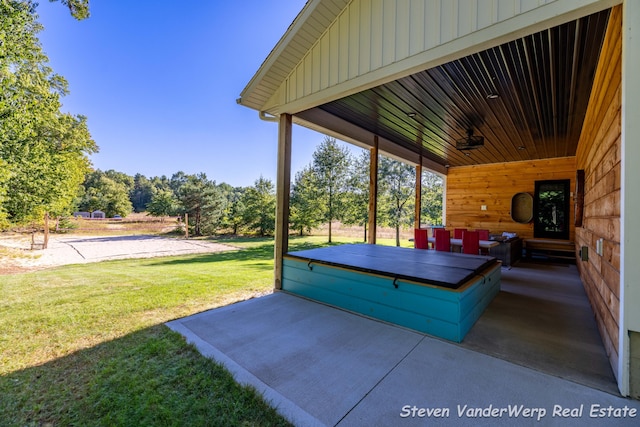12640 Bucs Dr, Grand Haven, MI 49417 - view of patio / terrace
