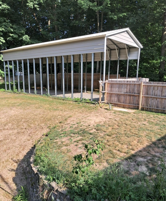 1658 Ridgeview Ct, Ludington, MI 49431 - view of yard