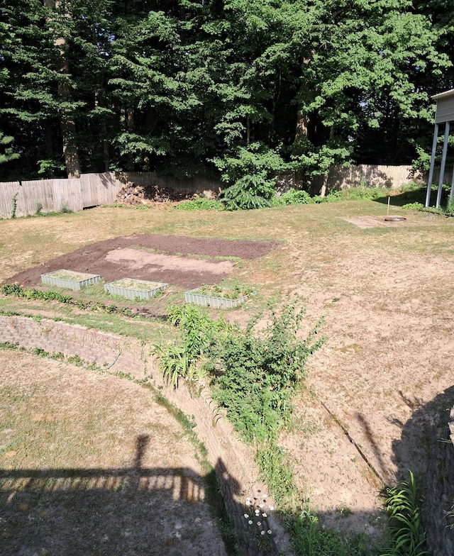 1658 Ridgeview Ct, Ludington, MI 49431 - view of yard
