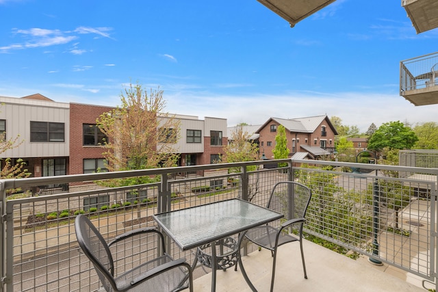2051 Villa Rd Unit 204, Birmingham, MI 48009 - balcony with a residential view