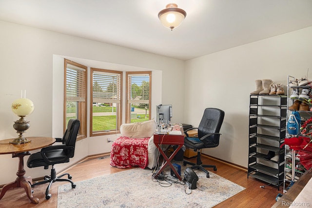 5361 Lin Hill Dr, Swartz Creek, MI 48473 - office space with wood finished floors and baseboards