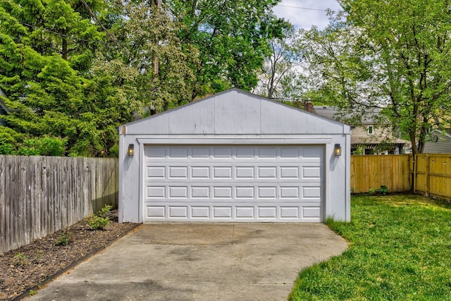 view of detached garage
