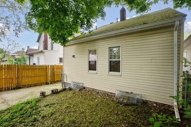 1430 New York Ave, Lansing, MI 48906 - rear view of house featuring fence