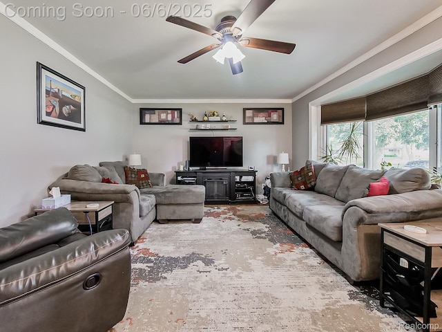 13327 Murthum Ave, Warren, MI 48088 - living area with ceiling fan and crown molding
