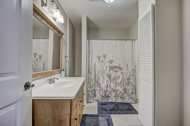 2230 Princeton Rd, Berkley, MI 48072 - full bath featuring tile patterned floors and vanity