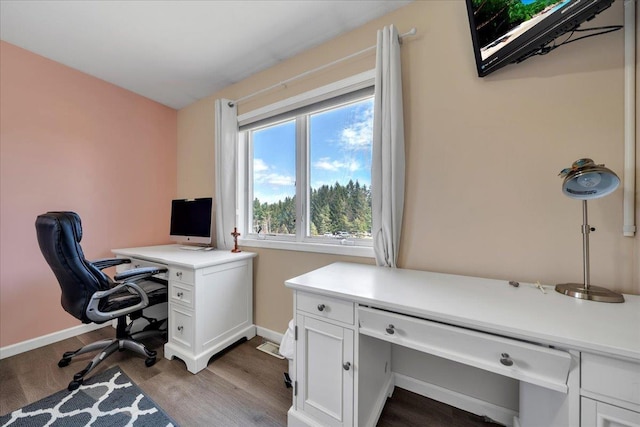 office area featuring wood finished floors and baseboards