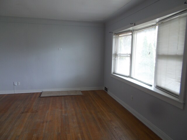 16705 Martin Rd, Roseville, MI 48066 - photo 9