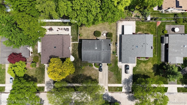 29430 Marimoor Dr, Southfield, MI 48076 - drone / aerial view