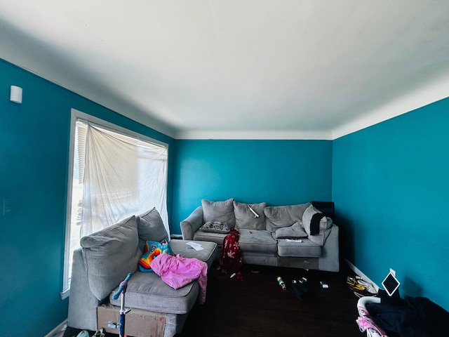 11329 Minock St, Detroit, MI 48228 - living room featuring baseboards