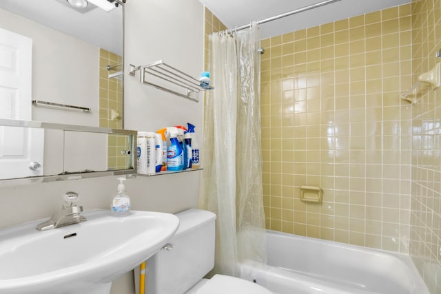 5000 S Townhouse Dr, Cedar, MI 49621