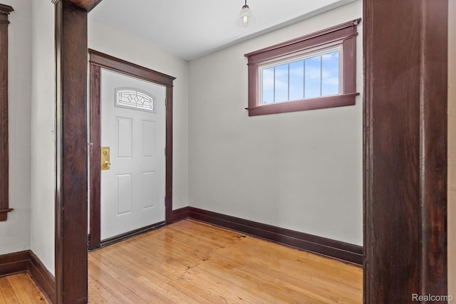 7501 Dunedin St, Detroit, MI 48206 - entrance foyer featuring light wood finished floors and baseboards