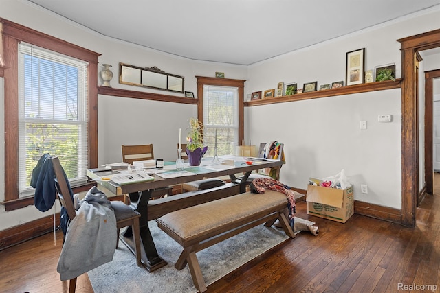 7501 Dunedin St, Detroit, MI 48206 - dining area featuring hardwood / wood-style floors, baseboards, and ornamental molding