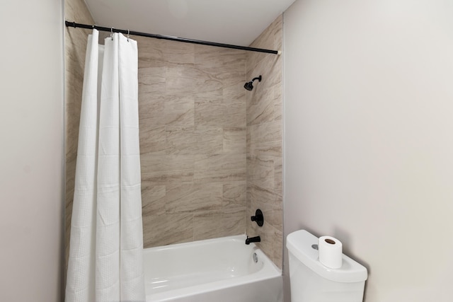 532 Chestnut St, Wyandotte, MI 48192 - bathroom featuring shower / bath combo and toilet